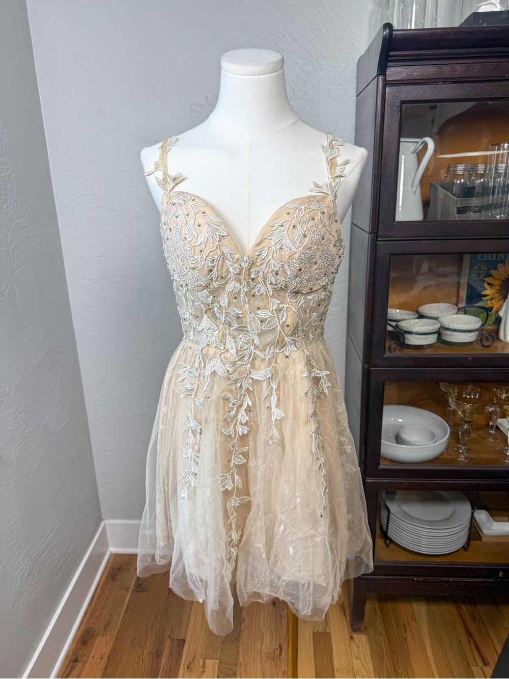 Lavetir Champagne Lace Tulle Fairy Appliqué Homecoming Prom Dress Size 9